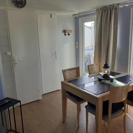 Casa de Férias Nordsee Glamping Mobilheimchalet 2467